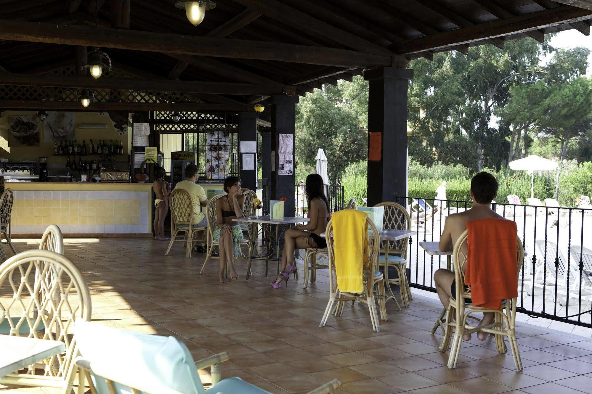Hotel Fortezza อาร์บอเรีย ภายนอก รูปภาพ